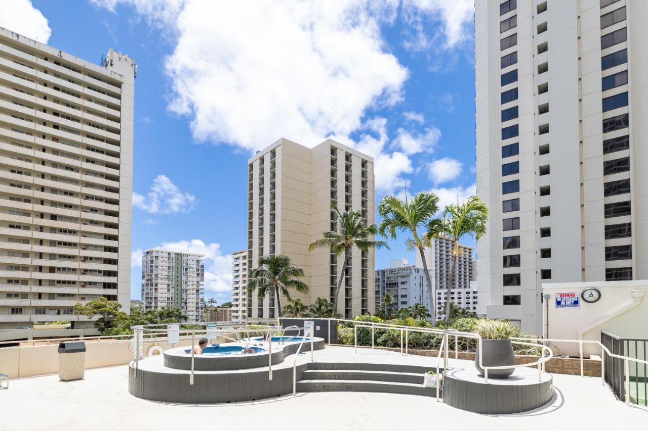 Waikiki Banyan 1Br With Great Ocean Views, Steps To Beach & Parking! Honolulu Ngoại thất bức ảnh